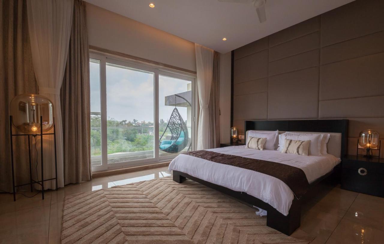 Villa Azul By Stayvista, Offering A Snooker Table, Terrace, Swimming Pool & A Spacious Lawn With A Charming Gazebo For A Perfect Getaway 로나발라 외부 사진